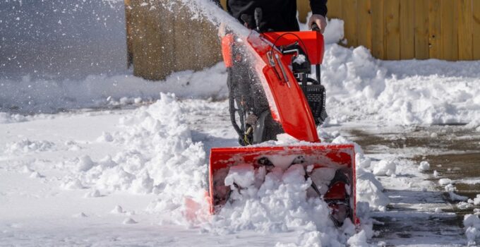 how does an electric snow shovel work